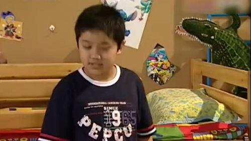 刘星吃小雨瓜视频,萌态十足引网友热议