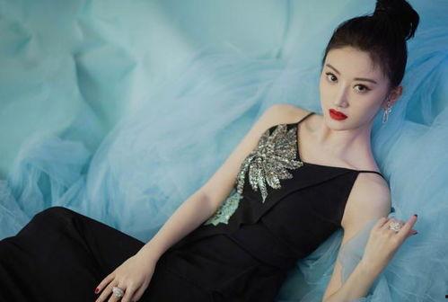 景甜吃哈密瓜视频,哈密瓜美食之旅